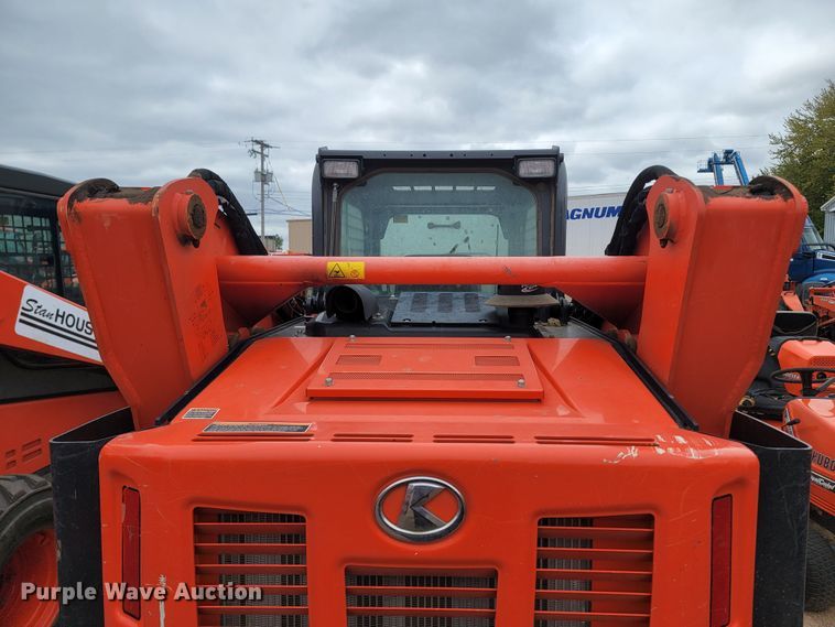 image for item ML9388 2017 Kubota SVL95-2S  tracked skid steer loader