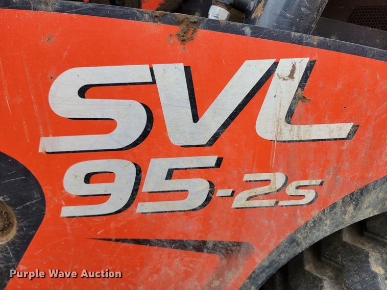 image for item ML9388 2017 Kubota SVL95-2S  tracked skid steer loader