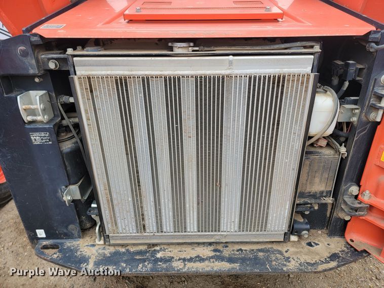 image for item ML9388 2017 Kubota SVL95-2S  tracked skid steer loader