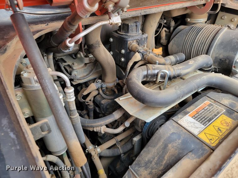 image for item ML9388 2017 Kubota SVL95-2S  tracked skid steer loader