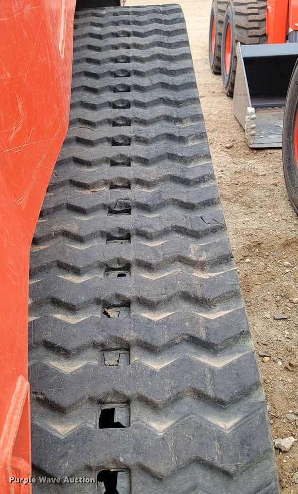 image for item ML9388 2017 Kubota SVL95-2S  tracked skid steer loader