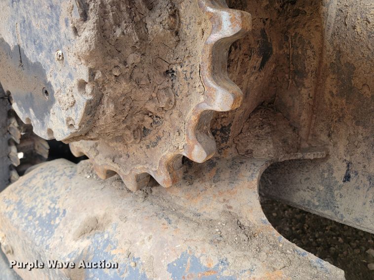 image for item ML9388 2017 Kubota SVL95-2S  tracked skid steer loader