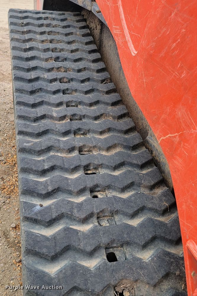 image for item ML9388 2017 Kubota SVL95-2S  tracked skid steer loader