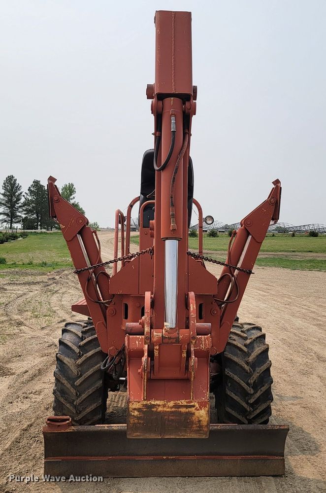 image for item ML9390 1993 Ditch Witch 7610  trencher