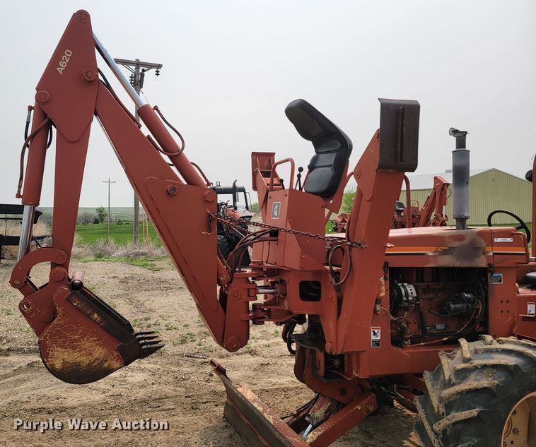 image for item ML9390 1993 Ditch Witch 7610  trencher