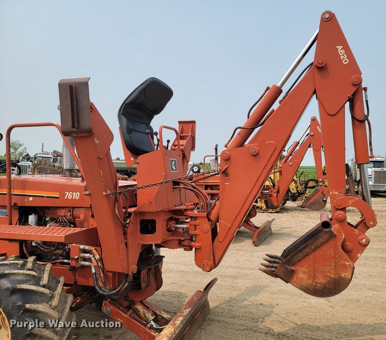 image for item ML9390 1993 Ditch Witch 7610  trencher