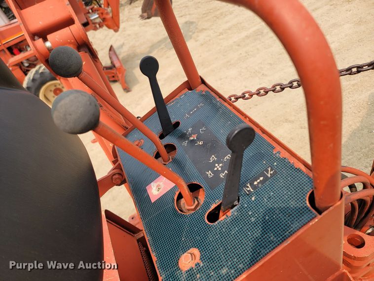 image for item ML9390 1993 Ditch Witch 7610  trencher