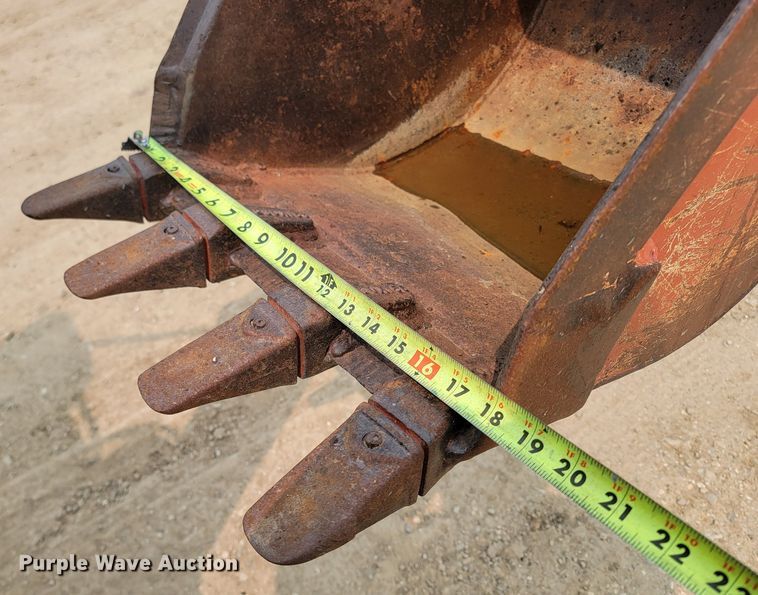 image for item ML9390 1993 Ditch Witch 7610  trencher