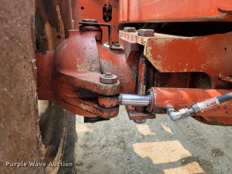 image for item ML9390 1993 Ditch Witch 7610  trencher