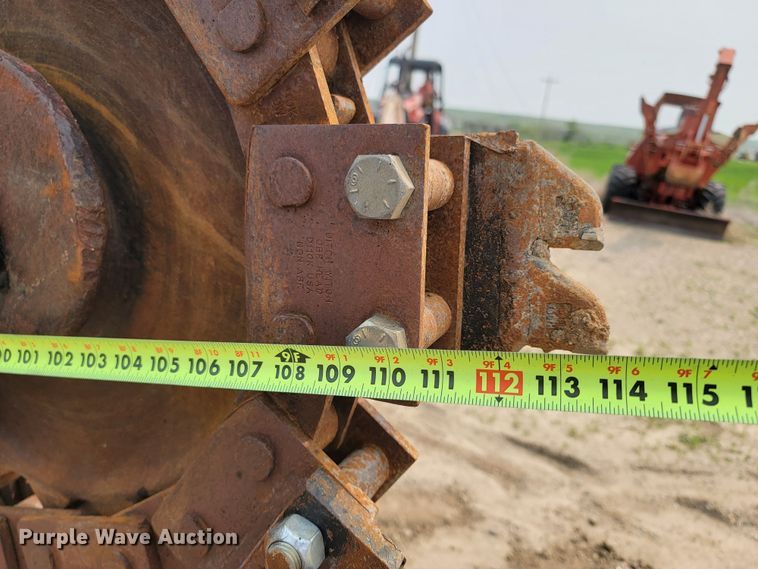 image for item ML9390 1993 Ditch Witch 7610  trencher