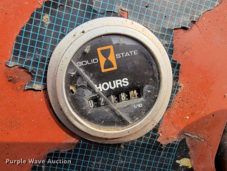 image for item ML9390 1993 Ditch Witch 7610  trencher