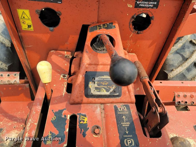 image for item ML9390 1993 Ditch Witch 7610  trencher