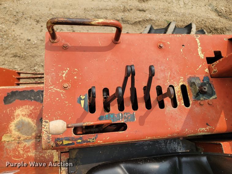 image for item ML9390 1993 Ditch Witch 7610  trencher