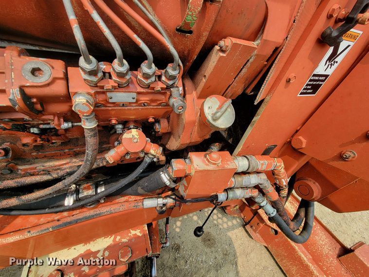 image for item ML9390 1993 Ditch Witch 7610  trencher