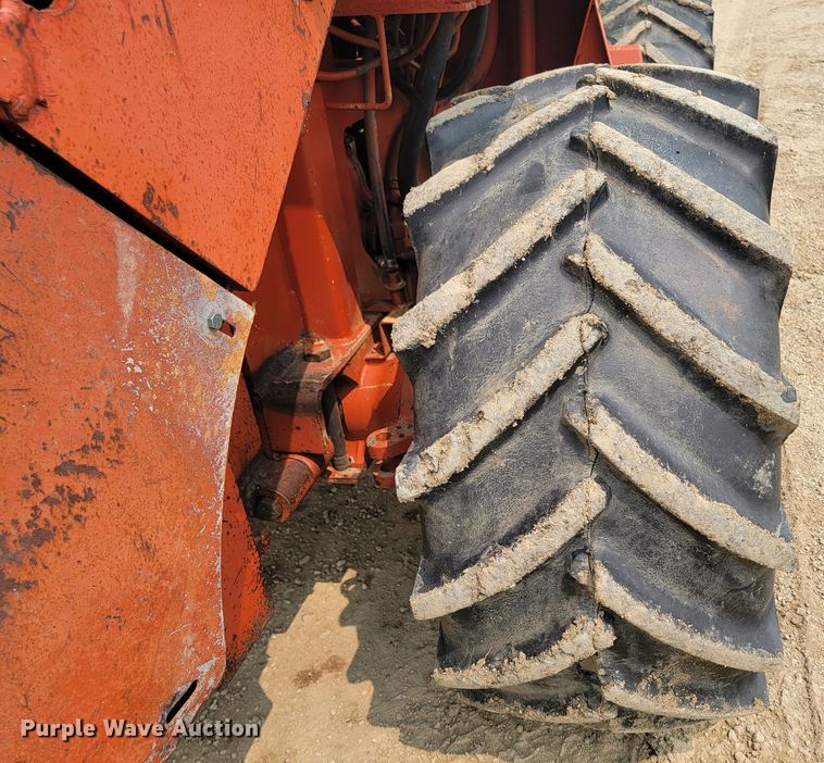 image for item ML9390 1993 Ditch Witch 7610  trencher