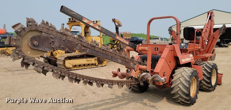 image for item ML9391 1993 Ditch Witch 7610  trencher