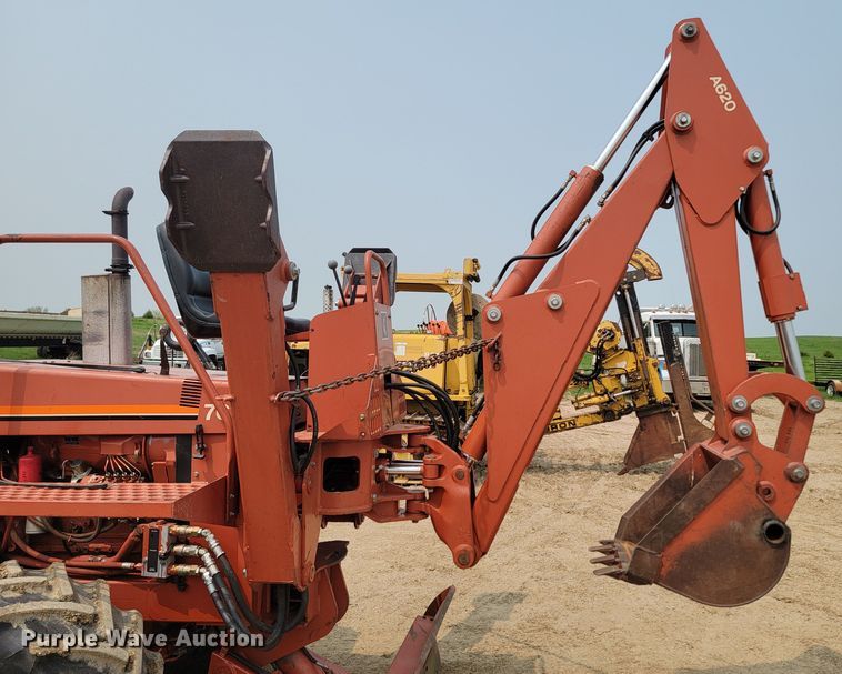 image for item ML9391 1993 Ditch Witch 7610  trencher