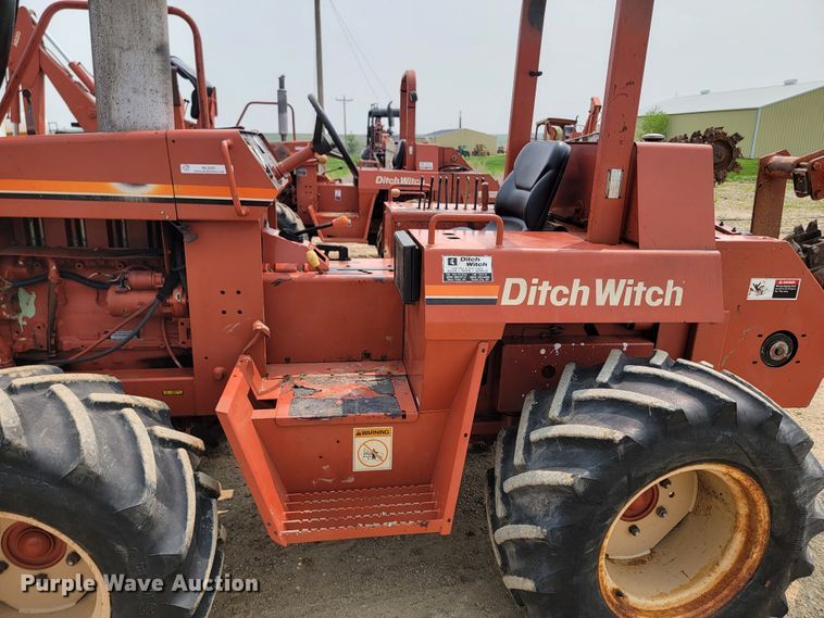 image for item ML9391 1993 Ditch Witch 7610  trencher