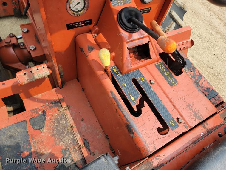 image for item ML9391 1993 Ditch Witch 7610  trencher