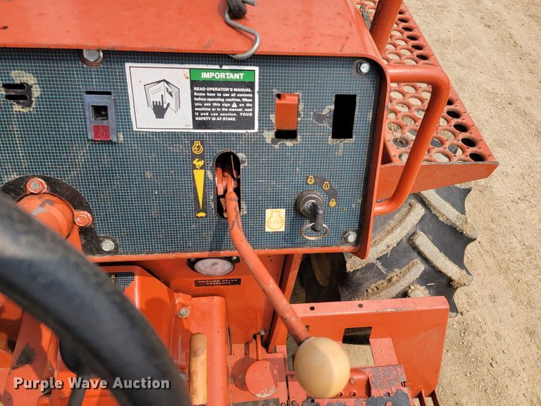 image for item ML9391 1993 Ditch Witch 7610  trencher