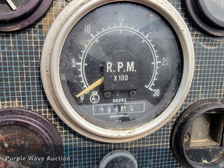 image for item ML9391 1993 Ditch Witch 7610  trencher