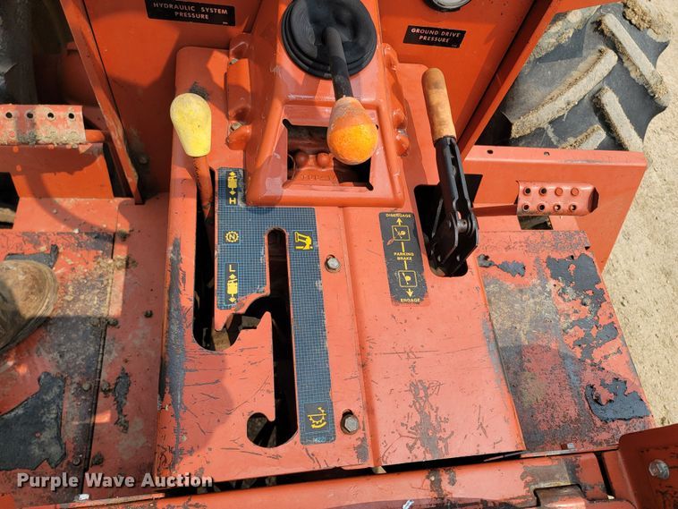 image for item ML9391 1993 Ditch Witch 7610  trencher