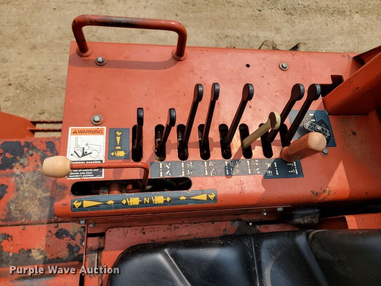 image for item ML9391 1993 Ditch Witch 7610  trencher