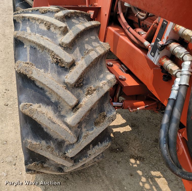 image for item ML9391 1993 Ditch Witch 7610  trencher