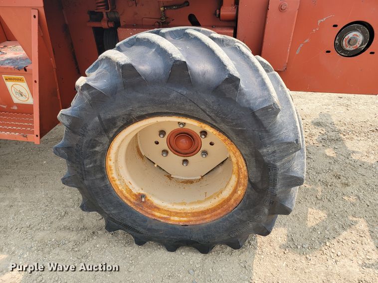 image for item ML9391 1993 Ditch Witch 7610  trencher