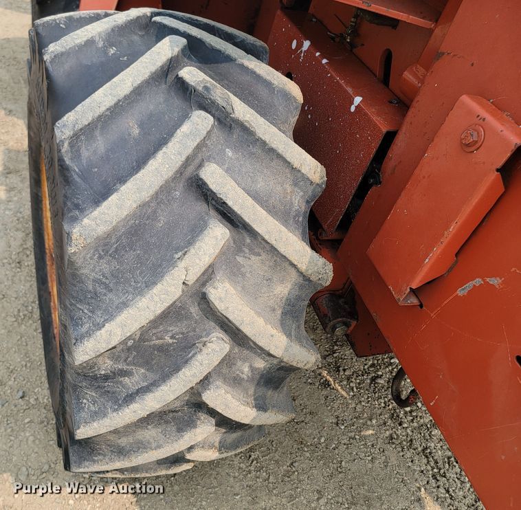 image for item ML9391 1993 Ditch Witch 7610  trencher