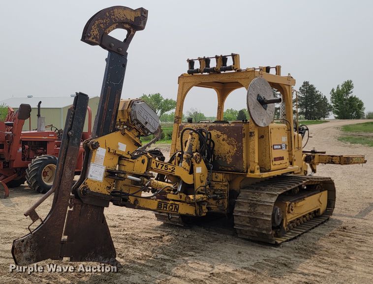 image for item ML9392 1997 Bron 150  cable plow