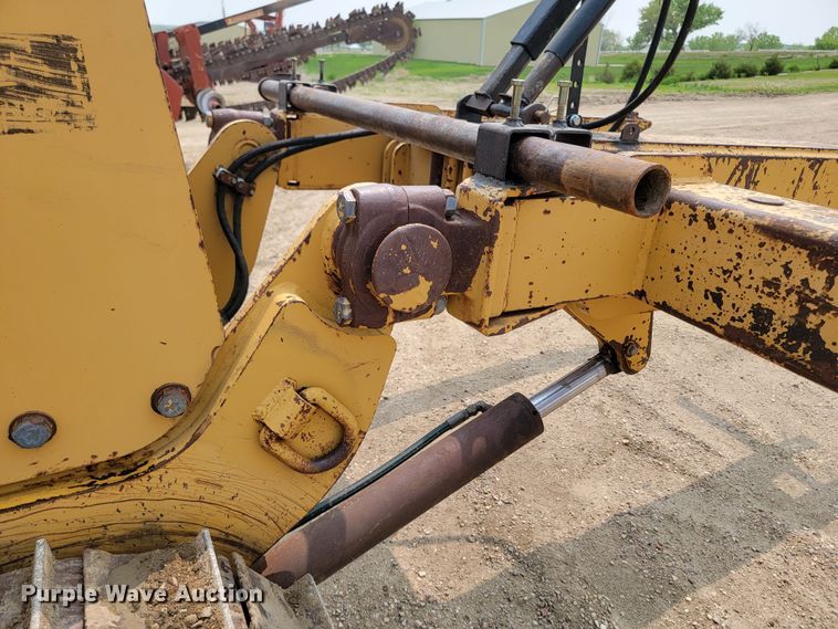 image for item ML9392 1997 Bron 150  cable plow