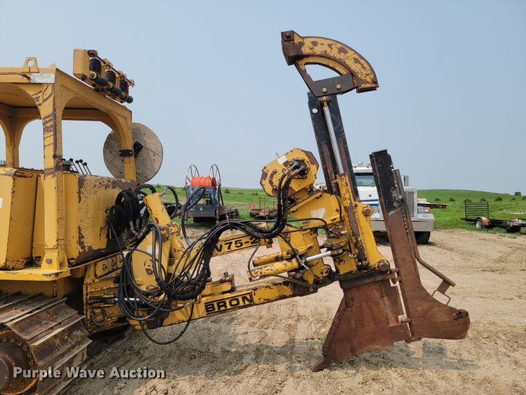 image for item ML9392 1997 Bron 150  cable plow