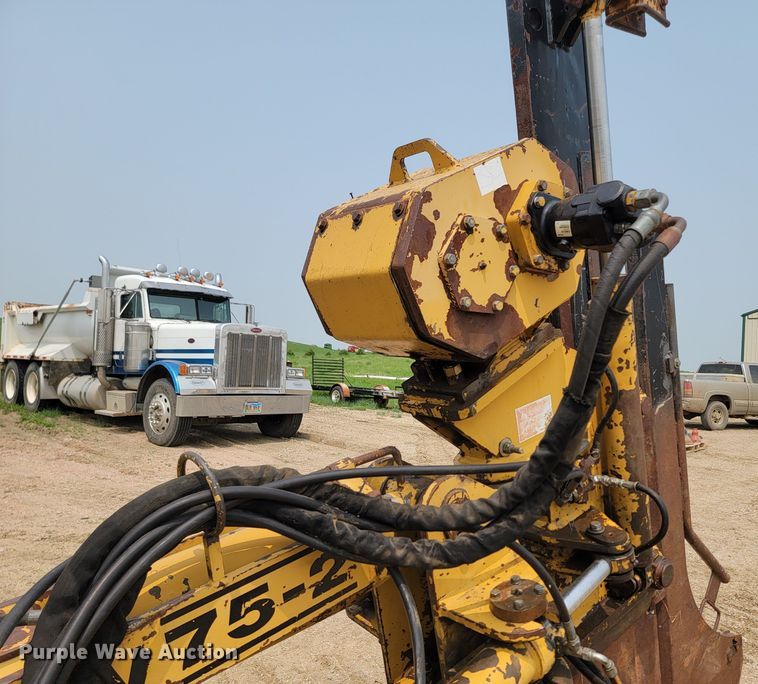 image for item ML9392 1997 Bron 150  cable plow