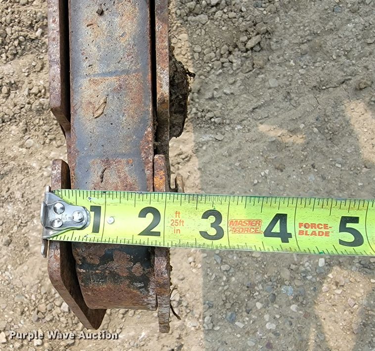 image for item ML9392 1997 Bron 150  cable plow