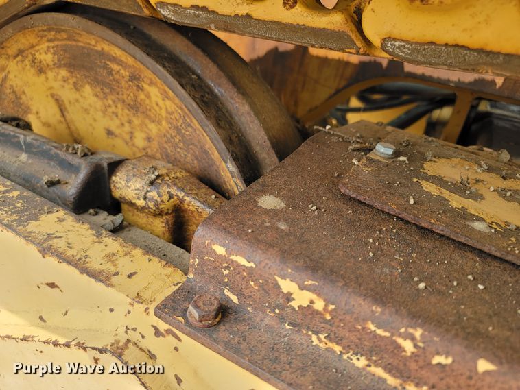 image for item ML9392 1997 Bron 150  cable plow
