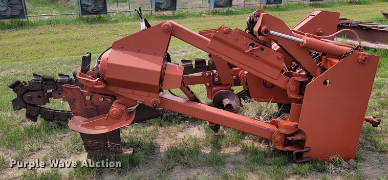 image for item ML9393 1987 Ditch Witch A655  trencher combination unit