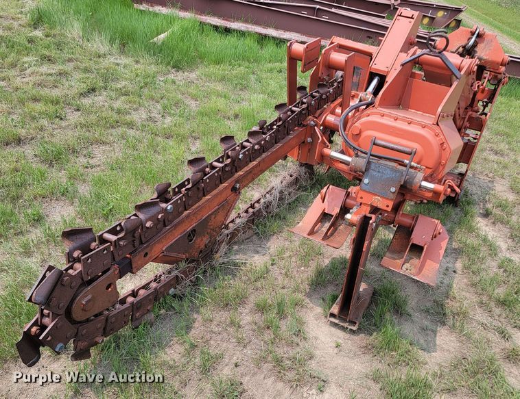 image for item ML9393 1987 Ditch Witch A655  trencher combination unit
