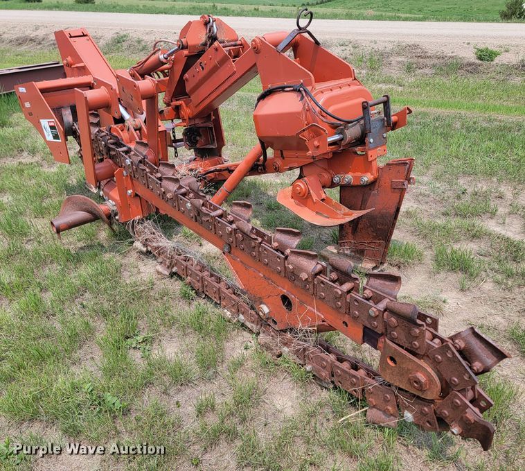 image for item ML9393 1987 Ditch Witch A655  trencher combination unit