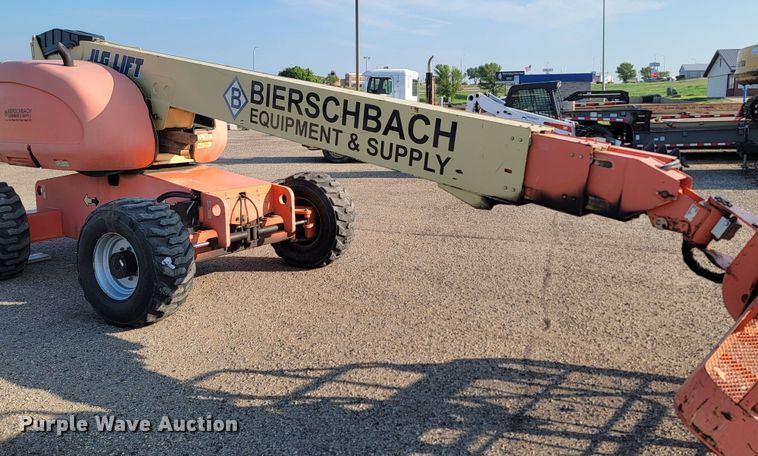 image for item ML9412 2005 JLG 600S  boom lift