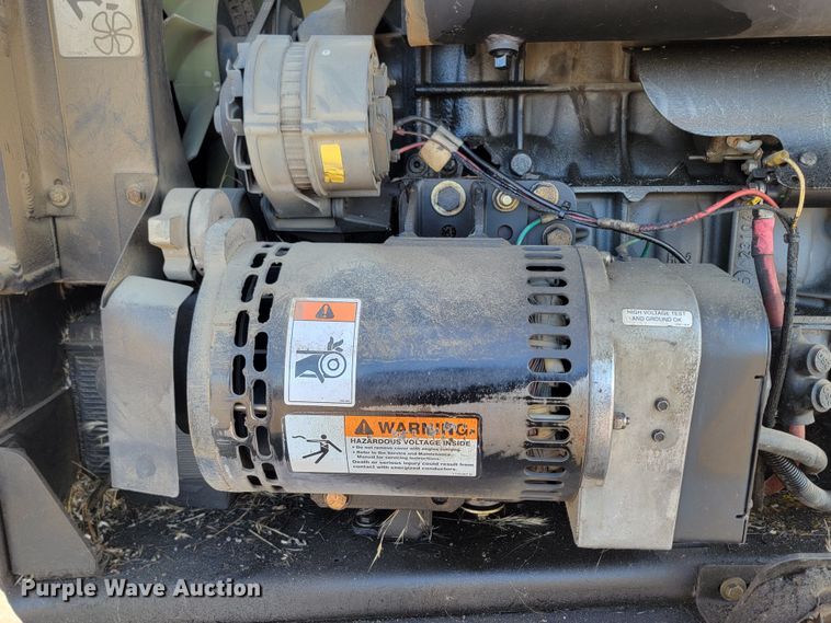 image for item ML9412 2005 JLG 600S  boom lift