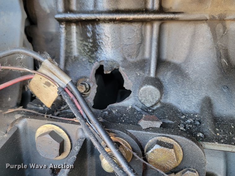 image for item ML9412 2005 JLG 600S  boom lift