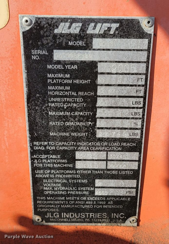 image for item ML9412 2005 JLG 600S  boom lift