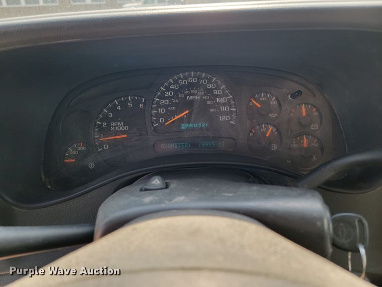 image for item ML9413 2005 Chevrolet Silverado 1500  Crew Cab pickup truck