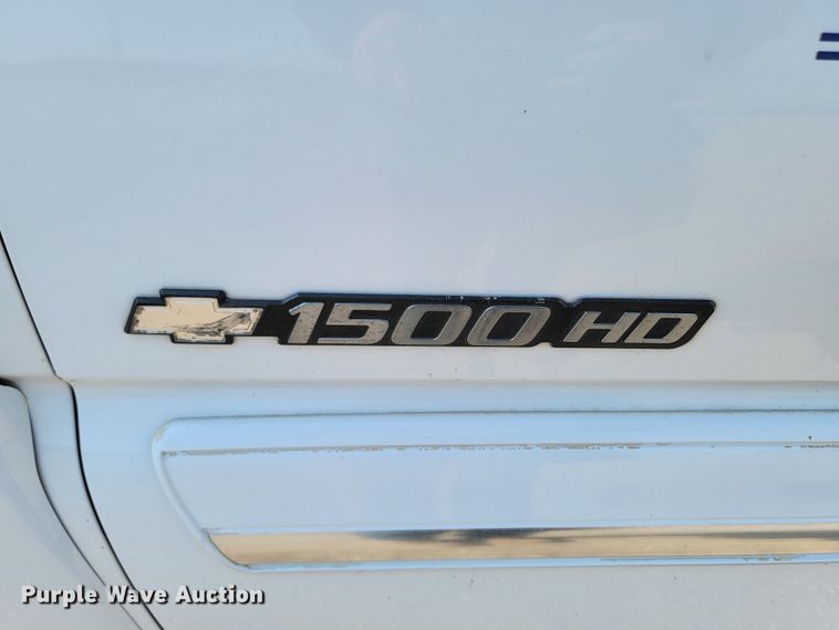 image for item ML9413 2005 Chevrolet Silverado 1500  Crew Cab pickup truck