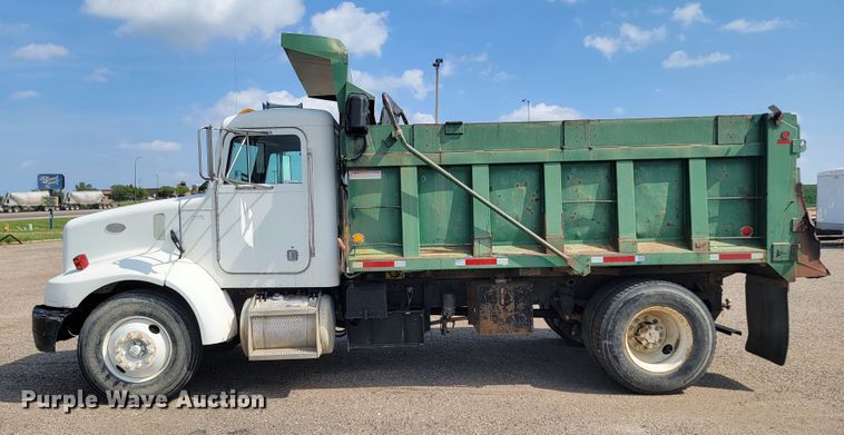 image for item ML9415 1999 Peterbilt 330  dump truck