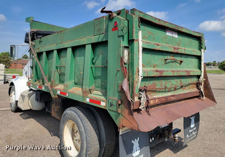 image for item ML9415 1999 Peterbilt 330  dump truck