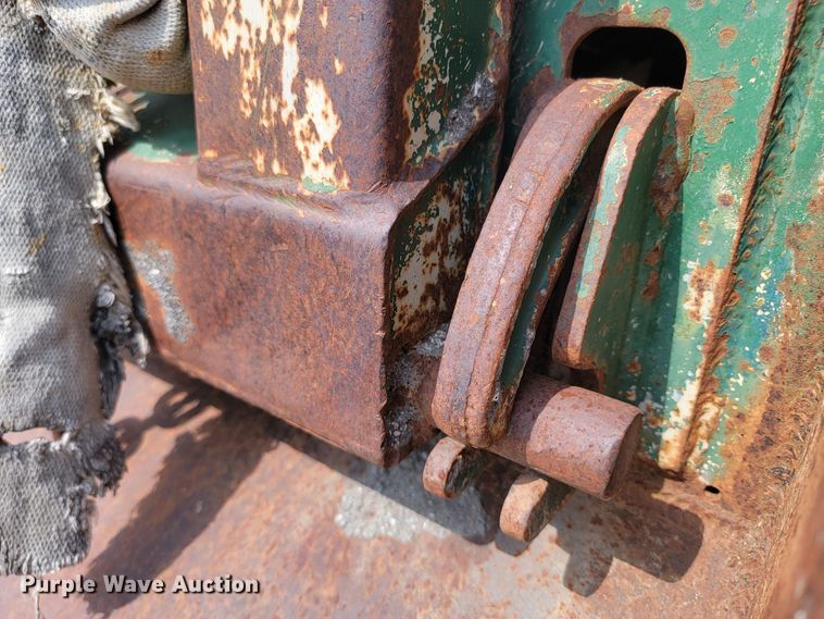 image for item ML9415 1999 Peterbilt 330  dump truck