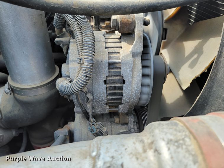 image for item ML9415 1999 Peterbilt 330  dump truck