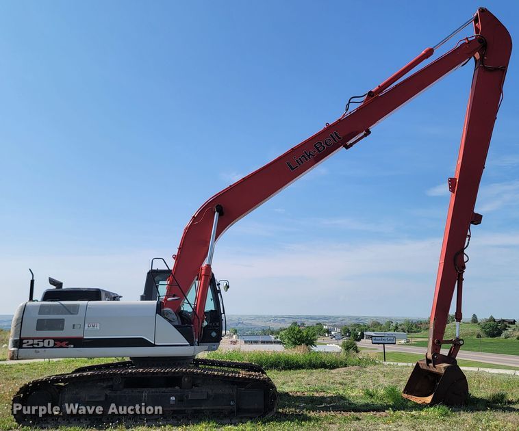 image for item ML9416 2013 Link-Belt 250X3 LF  long reach excavator